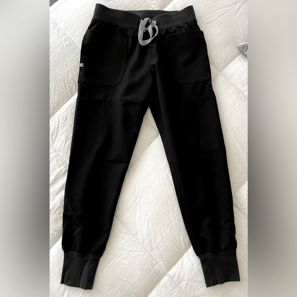 Black Figs high waist joggers size small petite. Barely worn